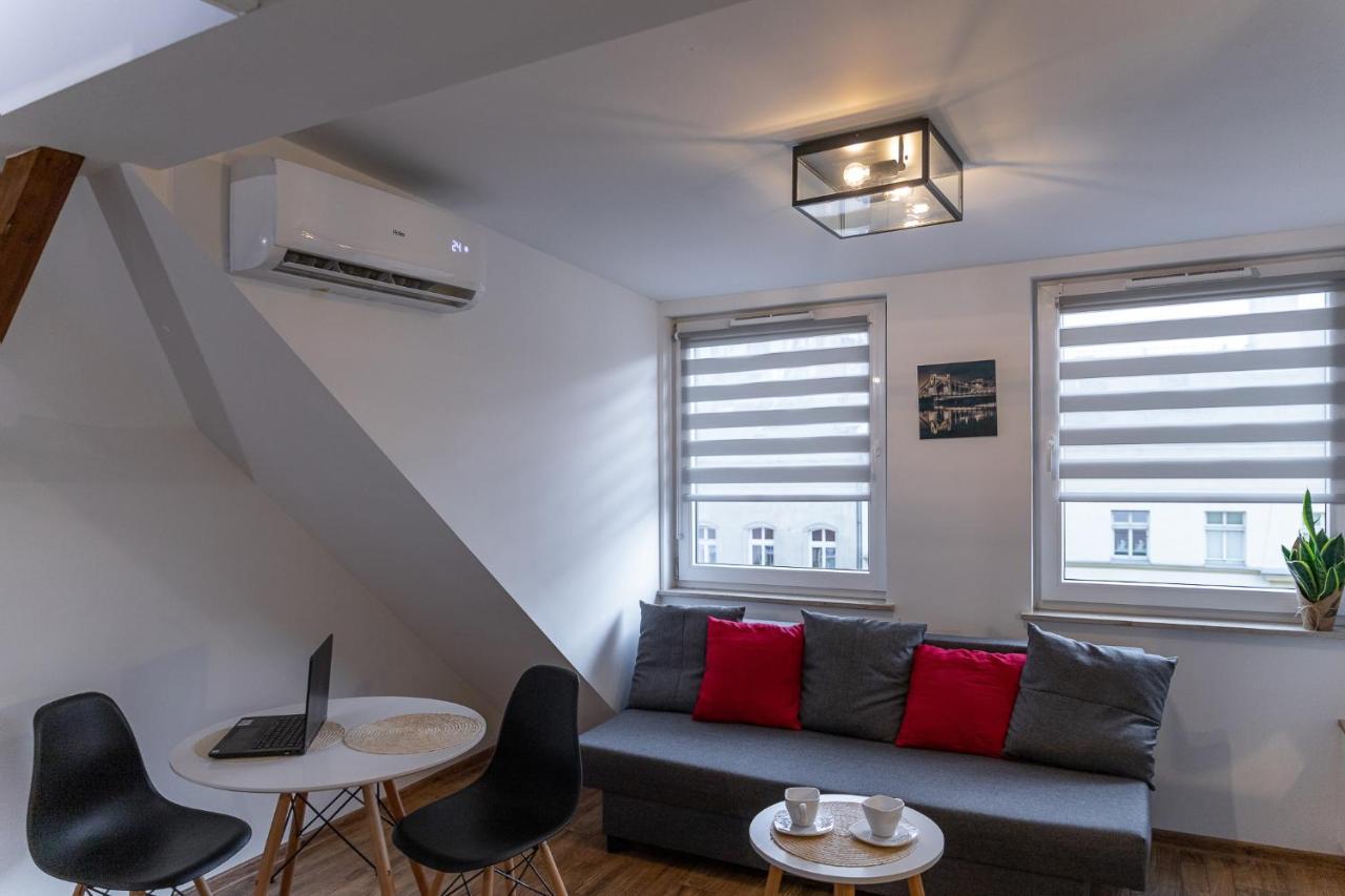 Apartamenty Niedaleko Dworca Od Wroclawapartament-Pl Exteriér fotografie